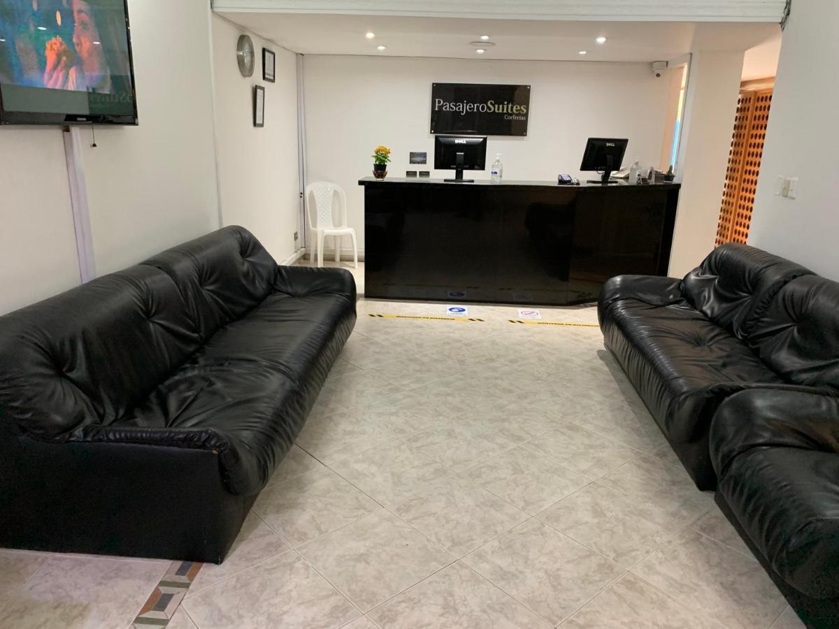בוגוטה Hotel Pasajero Suites, Corferias מראה חיצוני תמונה